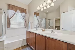 995 W Waxleaf Pl, Oro Valley, AZ 85755 - Photo 18