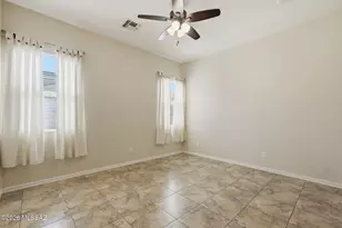 995 W Waxleaf Pl, Oro Valley, AZ 85755 - Photo 16