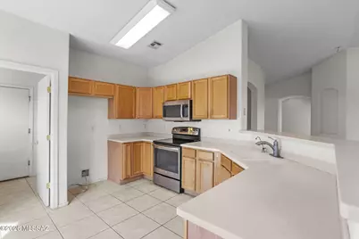 9358 N Desert Mist Lane, Tucson, AZ 85743 - Photo 10