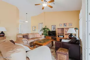 1020 N Rams Head Rd, Green Valley, AZ 85614 - Photo 10