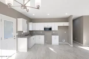 5627 E 29th St, Tucson, AZ 85711 - Photo 2