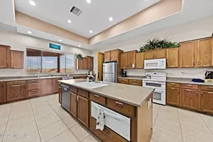 13401 N Rancho Vistoso Blvd, Oro Valley, AZ 85755 - Photo 32