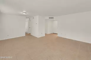 9521 E 29th St, Tucson, AZ 85748 - Photo 8