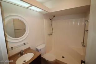 295 W Placita de Los Anillos, Green Valley, AZ 85614 - Photo 12