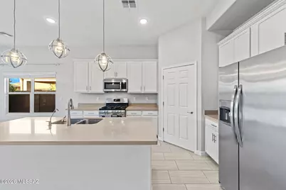 8874 W Saguaro Skies Road, Marana, AZ 85653 - Photo 12