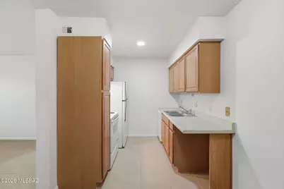6355 N Barcelona Lane #401, Tucson, AZ 85704 - Photo 12