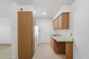 6355 N Barcelona Ln, Tucson, AZ 85704 - Photo 12