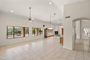 2344 E Bonita Canyon Dr, Green Valley, AZ 85614 - Photo 6