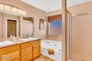 7994 S Teaberry Ave, Tucson, AZ 85747 - Photo 12