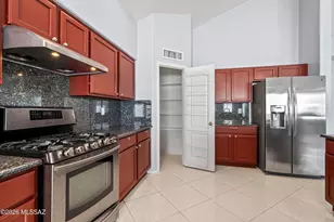 9422 N Weather Hill Dr, Tucson, AZ 85743 - Photo 16