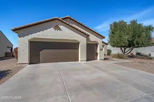 1877 N Bayshore Dr, Green Valley, AZ 85614 - Photo 38