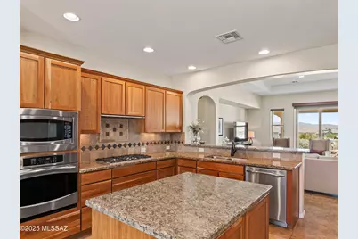 1877 N Bayshore Drive, Green Valley, AZ 85614 - Photo 20
