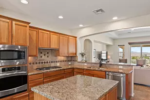 1877 N Bayshore Dr, Green Valley, AZ 85614 - Photo 20