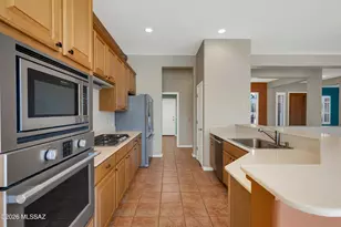 1894 E Longspur Pl, Green Valley, AZ 85614 - Photo 12