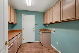 1894 E Longspur Pl, Green Valley, AZ 85614 - Photo 38