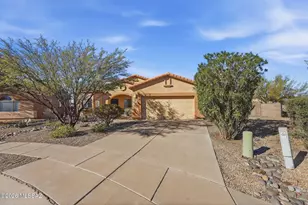 6675 S Placita Segovia, Tucson, AZ 85757 - Photo 2