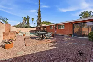 8925 E Bellevue St, Tucson, AZ 85715 - Photo 16