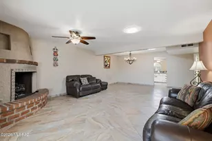 681 W Camino Del Poso, Green Valley, AZ 85614 - Photo 10