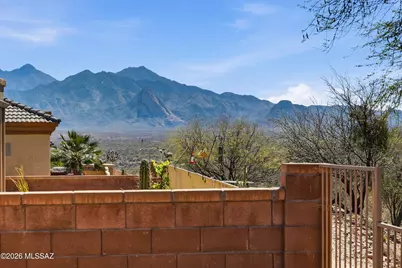 2109 W Escondido Canyon Drive, Green Valley, AZ 85622 - Photo 2