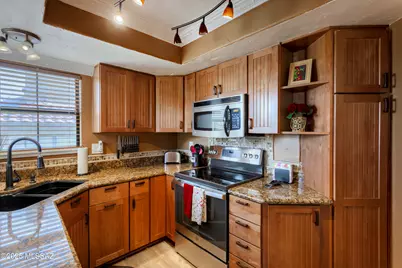 6651 N Campbell Avenue #286, Tucson, AZ 85718 - Photo 10
