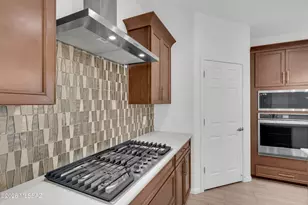 9708 E Crystal Point Trl, Tucson, AZ 85747 - Photo 18