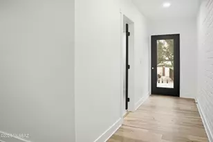 8172 E Galinda Dr, Tucson, AZ 85750 - Photo 24