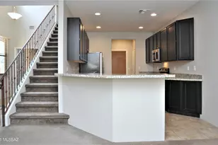 381 E Calderwood Rd, Tucson, AZ 85704 - Photo 10