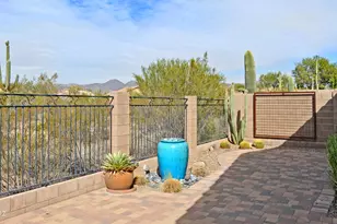 12111 N Golden Mirror Dr, Marana, AZ 85658 - Photo 4