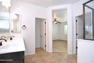 12111 N Golden Mirror Dr, Marana, AZ 85658 - Photo 34