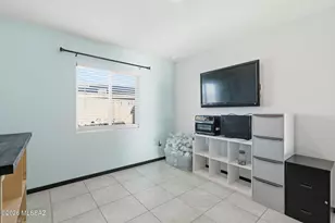 7528 W Portugal Pl, Tucson, AZ 85757 - Photo 20