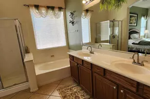 10046 E Cedar Hill Dr, Tucson, AZ 85748 - Photo 12