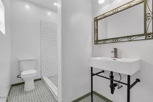 1721 E Blacklidge Dr, Tucson, AZ 85719 - Photo 18