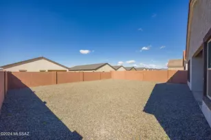 12490 W Gini Ln, Marana, AZ 85653 - Photo 22