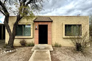 2865 N Fontana Ave, Tucson, AZ 85705 - Photo 1