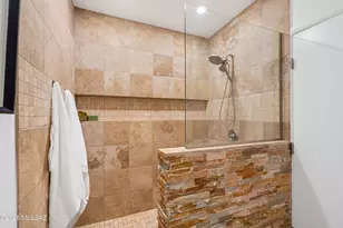 9131 N Veridian Dr, Tucson, AZ 85743 - Photo 16