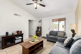 9954 E Desert Aire Dr, Tucson, AZ 85730 - Photo 10