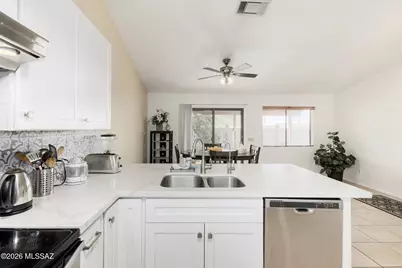 9954 E Desert Aire Drive, Tucson, AZ 85730 - Photo 16