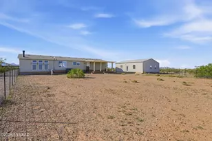17911 W Husker Ln, Marana, AZ 85653 - Photo 34