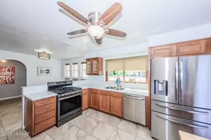 7471 E Victoria Dr, Tucson, AZ 85730 - Photo 10