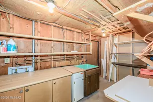 7471 E Victoria Dr, Tucson, AZ 85730 - Photo 36