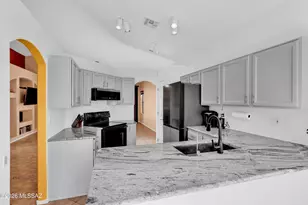 9774 E Holden Pl, Tucson, AZ 85748 - Photo 14