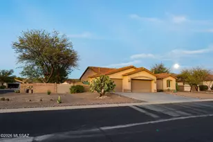 10679 E Placita Marimba, Tucson, AZ 85730 - Photo 2