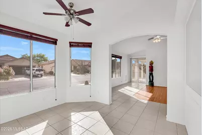 7819 W Red Clay Lane, Tucson, AZ 85743 - Photo 10