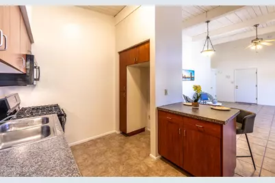 2525 N Alvernon Way #UNIT C5, Tucson, AZ 85712 - Photo 10