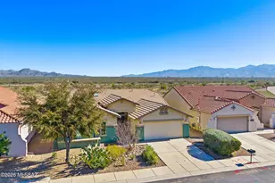 10036 N Blue Crossing Way, Tucson, AZ 85743 - Photo 2