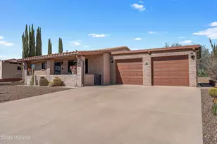 111 E La Espina, Green Valley, AZ 85614 - Photo 4