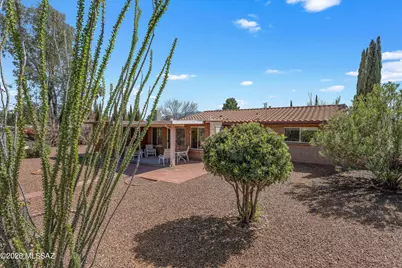 111 E La Espina, Green Valley, AZ 85614 - Photo 30