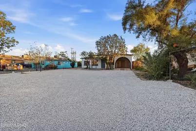 432 E 30th Street, Tucson, AZ 85713 - Photo 2
