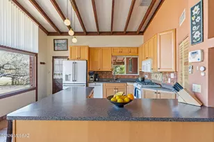 824 E Mitchell Dr, Tucson, AZ 85719 - Photo 14