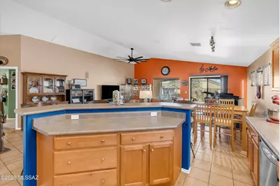 10589 E Feltleaf Willow Trail, Tucson, AZ 85747 - Photo 14